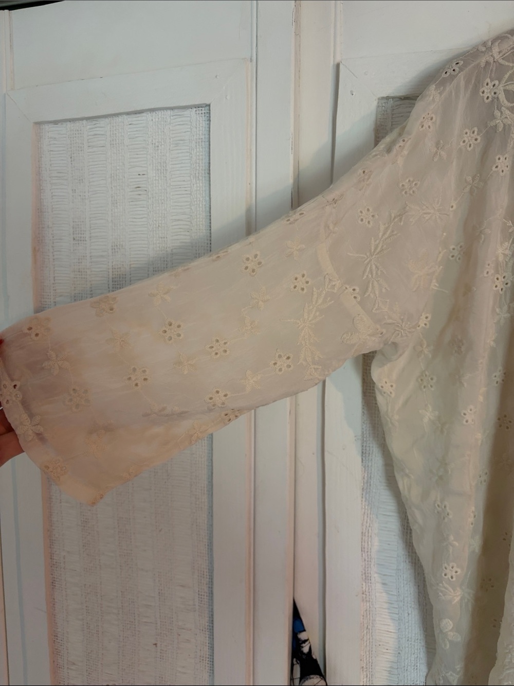 Johnny Was embroidered Ivory top sz small - Picture 3 of 6